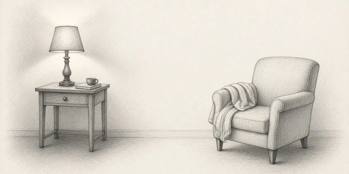 Disegno a tratto di una lampada accesa su un comodino accanto a una poltrona vuota, con la luce che si allarga sulla parete.